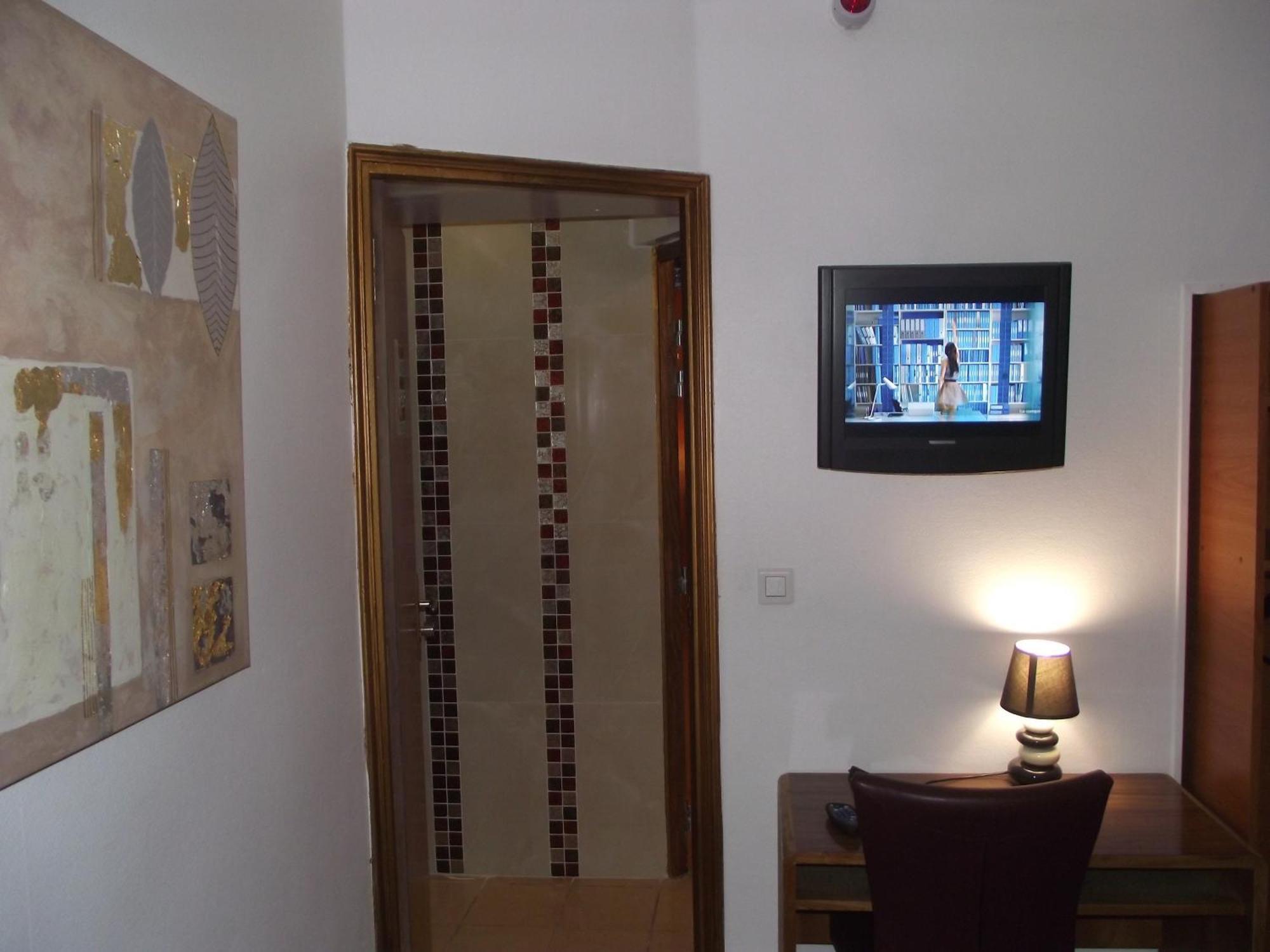 פריז Le Nouvel Hotel Du Theatre מראה חיצוני תמונה